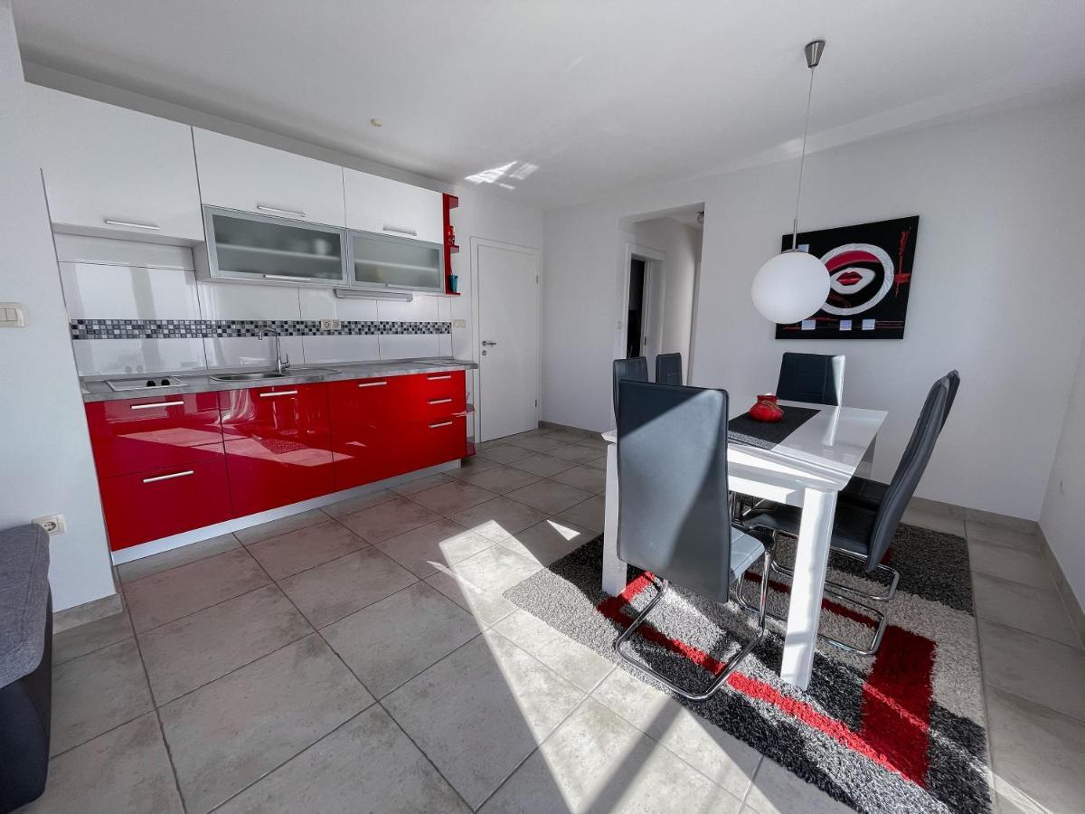Ferienhaus Ivanka Apartment Trogir Ngoại thất bức ảnh